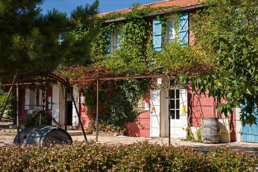 Bed and Breakfast Les Terres De Saint Hilaire Ollières Zimmer foto