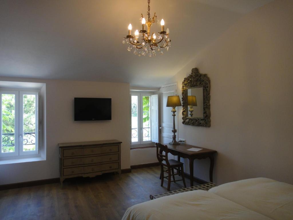 Bed and Breakfast Les Terres De Saint Hilaire Ollières Zimmer foto
